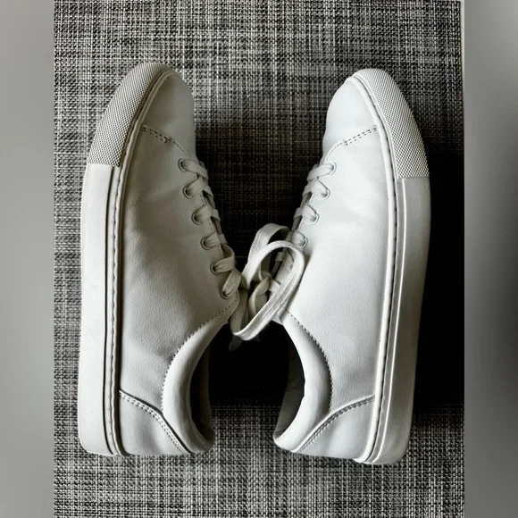 J. Crew Women’s Road Trip Sneakers in classic white, size 9. Style #:BC186 - Picture 10 of 12
